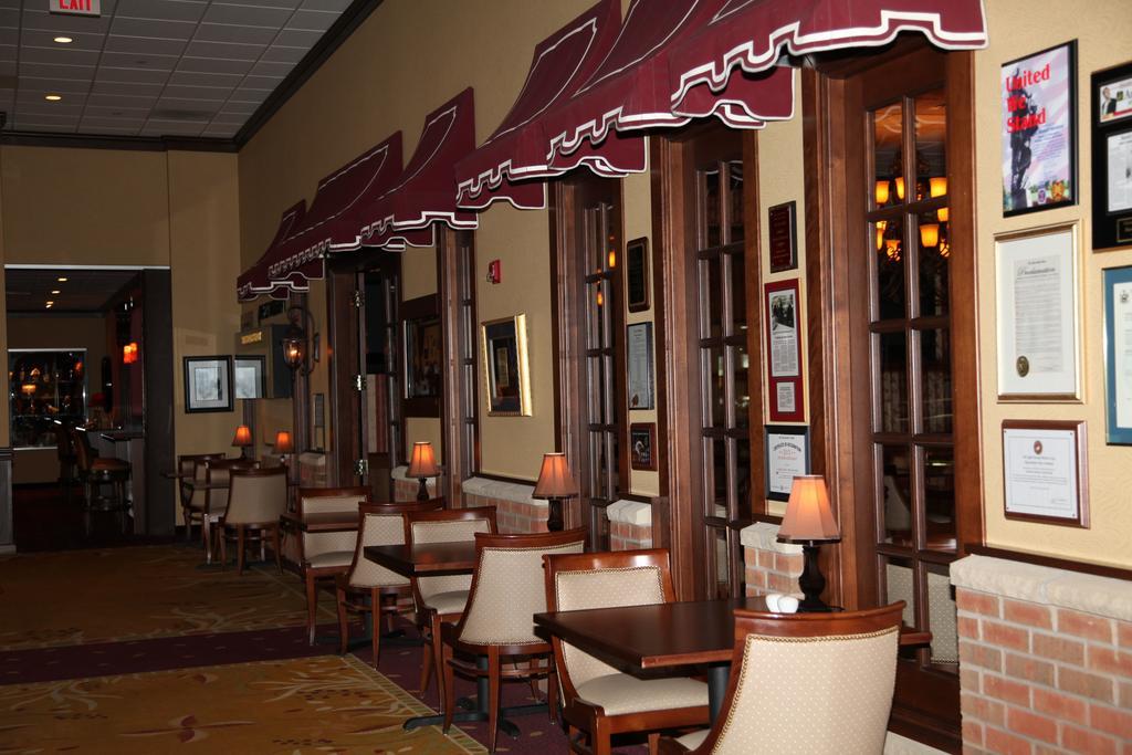Salvatores Grand Hotel Williamsville Eksteriør bilde